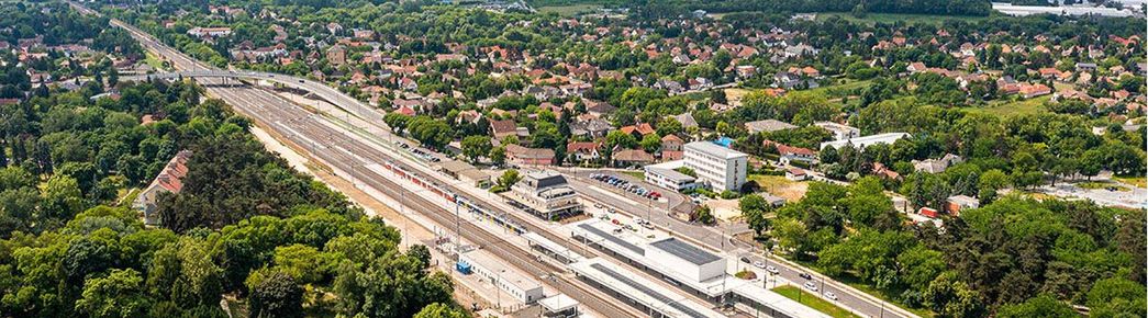 <p><strong>Gödöllő - Hatvan vasúti vonalszakasz</strong><br>pályaépesítési munkák megvalósítása</p>
